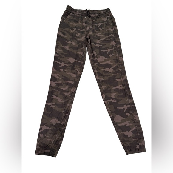 ATHLETA Camo Farallon Joggers Pants, Drawstring Waist, Size 4T - Picture 3 of 12